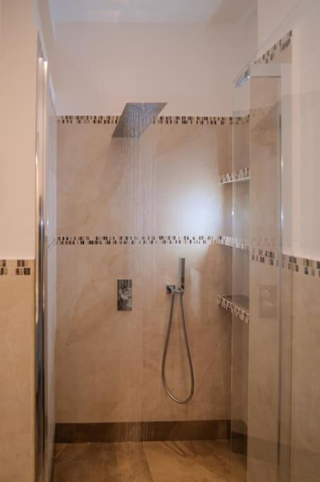 La Chicca Sicily Holiday House カステルモーラ エクステリア 写真
