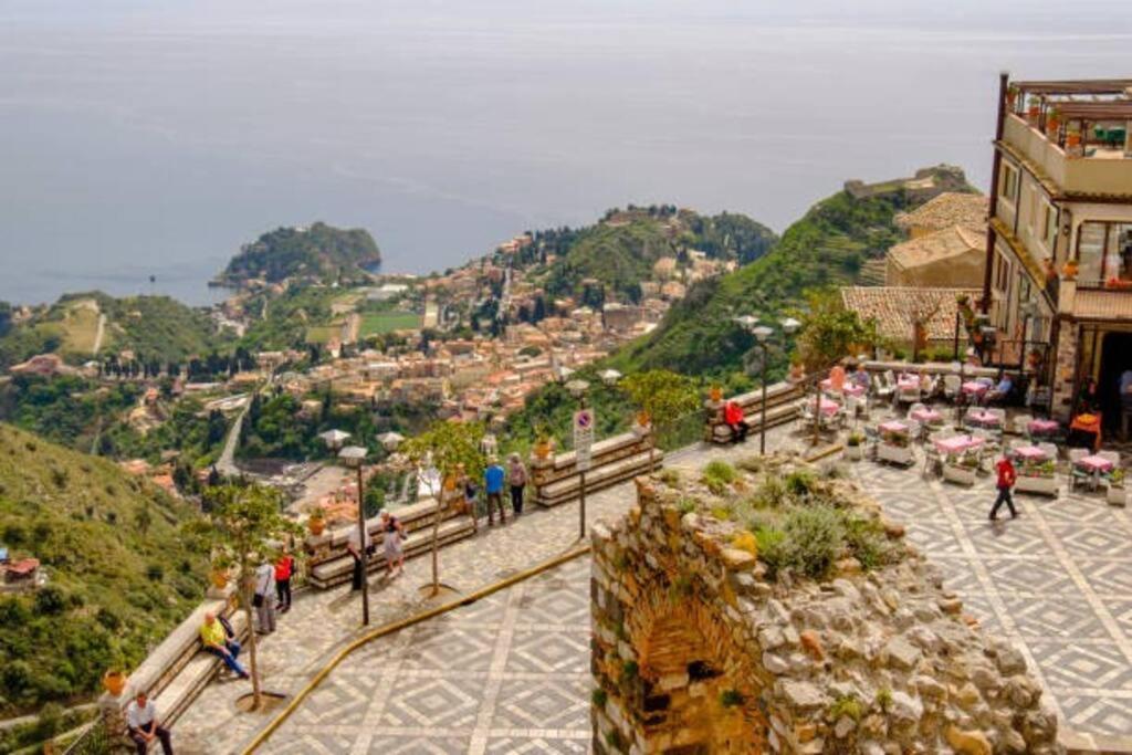 La Chicca Sicily Holiday House カステルモーラ エクステリア 写真