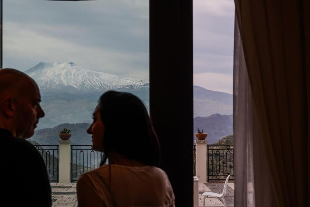 La Chicca Sicily Holiday House カステルモーラ エクステリア 写真