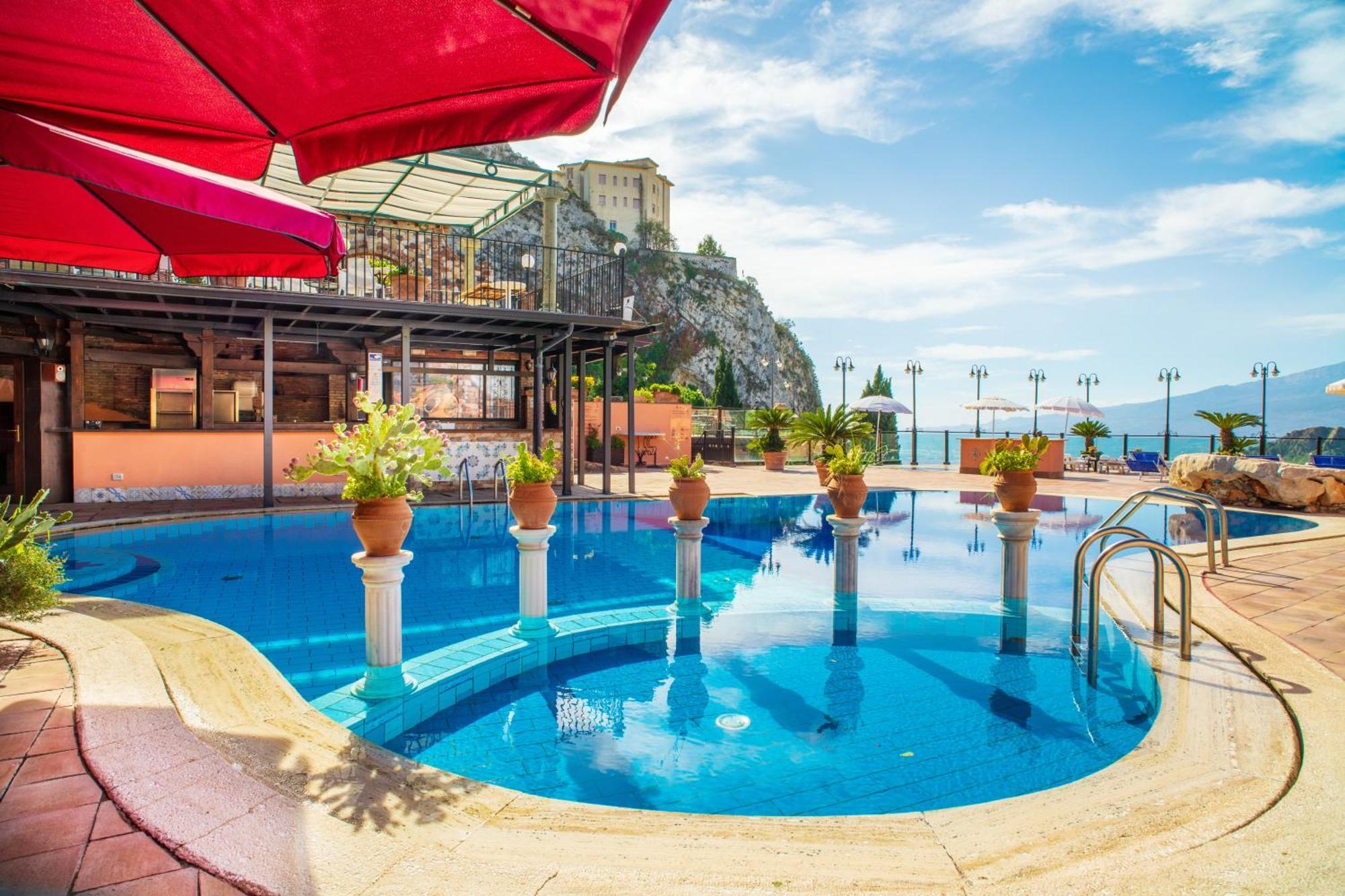 La Chicca Sicily Holiday House カステルモーラ エクステリア 写真